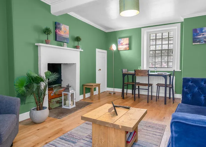 Charming Apartment In The Old Town